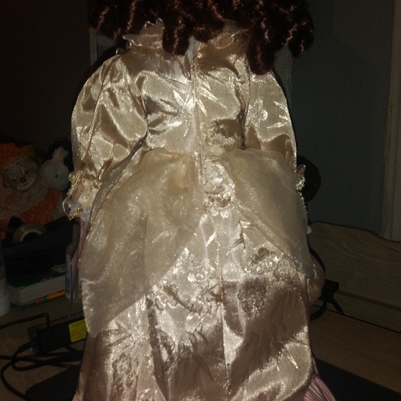Porcelain doll - Picture 4 of 5